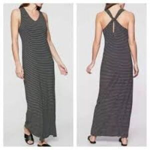 Athleta Women’s Getaway Sleeveless Black & White Striped Maxi Dress size MT